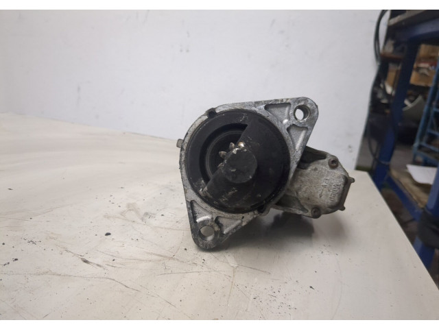 Стартер  Nissan Almera Tino 1.8     