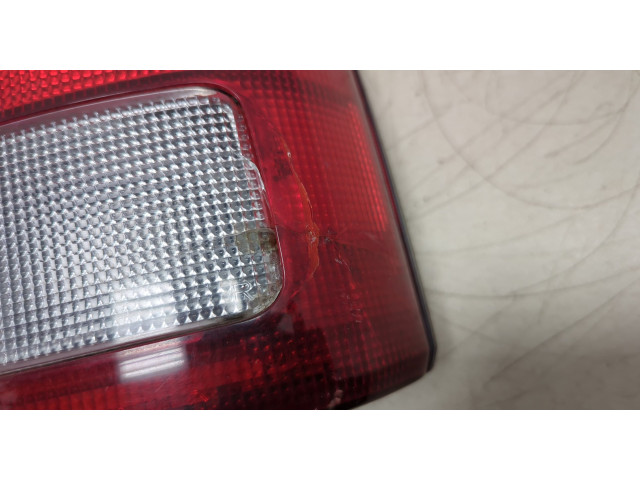 Задний фонарь          