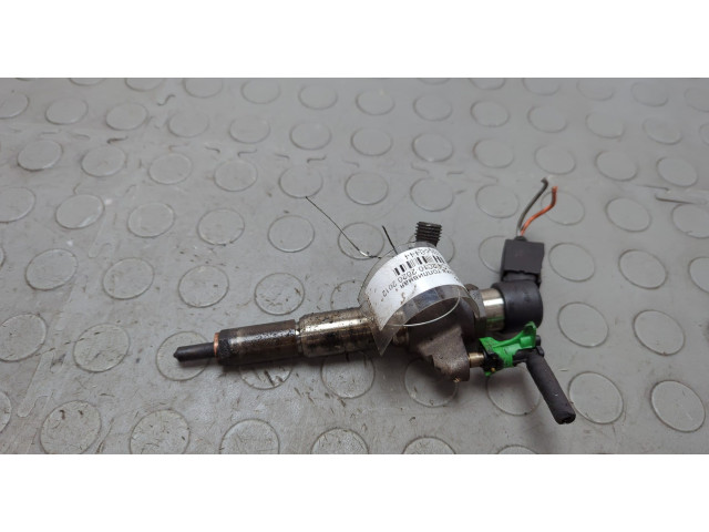 Форсунка топливная Citroen C4 2010-2020 9802448680