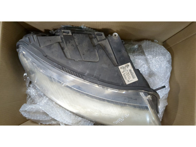 Фара передняя Audi A6 (C6) 2005-2011 правая