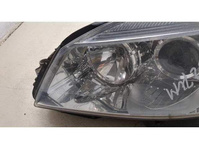 Фара передняя Mercedes C W204 2006-2015 левая