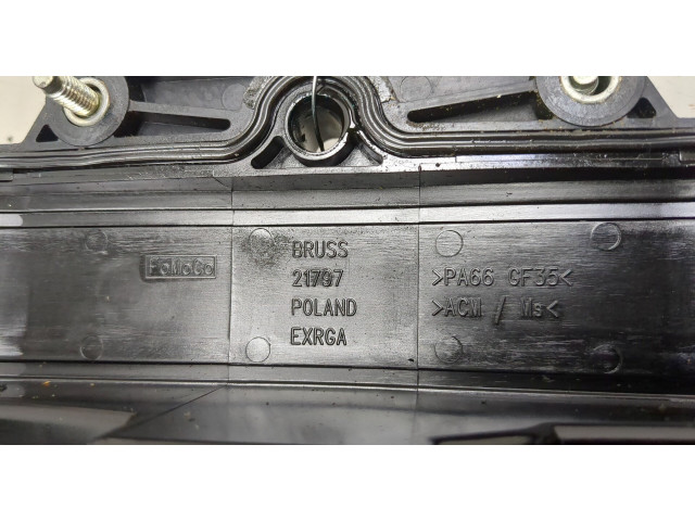 Клапанная крышка двигателя ДВС  Ford Focus 3 2011-2015      