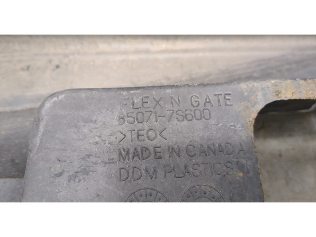 Бампер Infiniti QX56 2004-2010 задний 850717S600