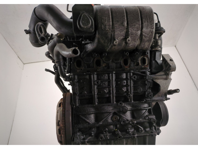 Форсунка топливная Volkswagen Caddy 2004-2015