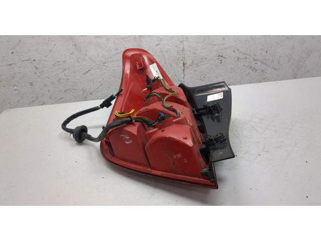 Задний фонарь          