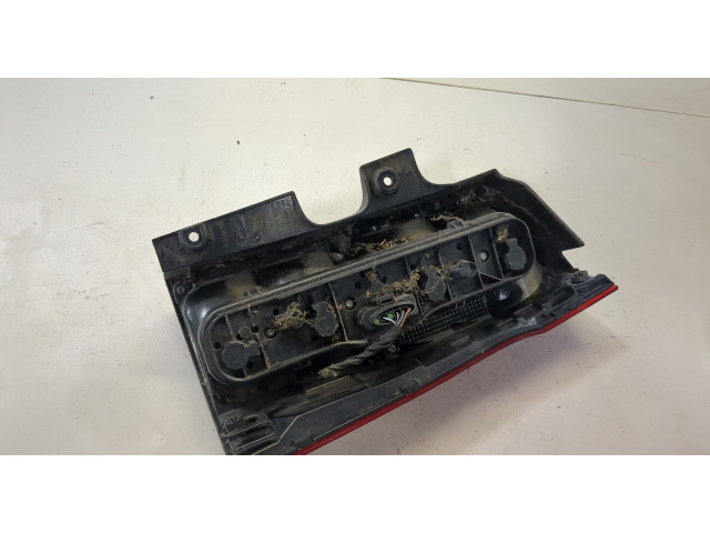 Задний фонарь          