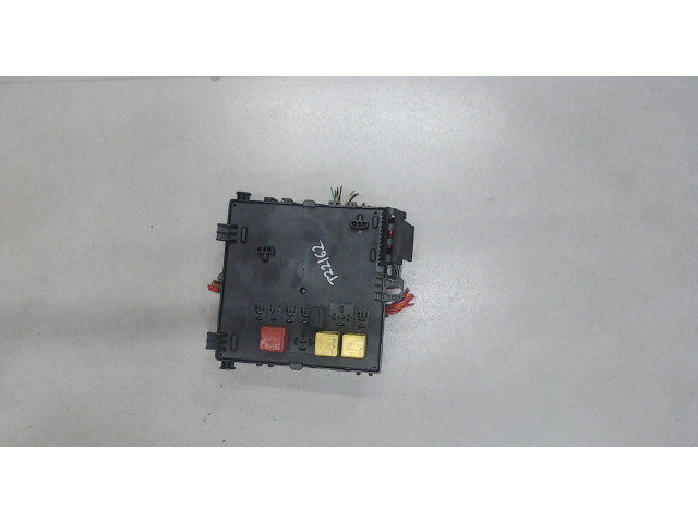 Блок реле  Cadillac BLS 2006-2009          1.9