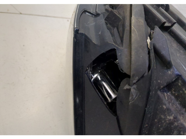 Фара передняя  Volkswagen Jetta 6 2010-2018 правая 