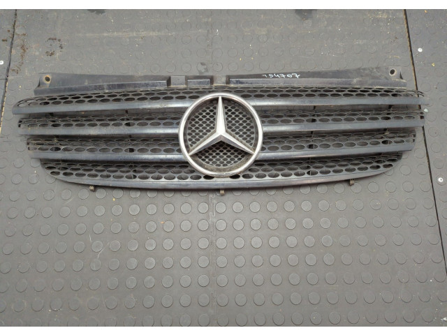 Решетка радиатора  Mercedes Vito W639 2003-2014          A6398800185