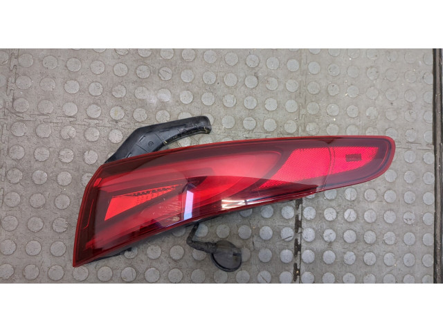 Задний фонарь          