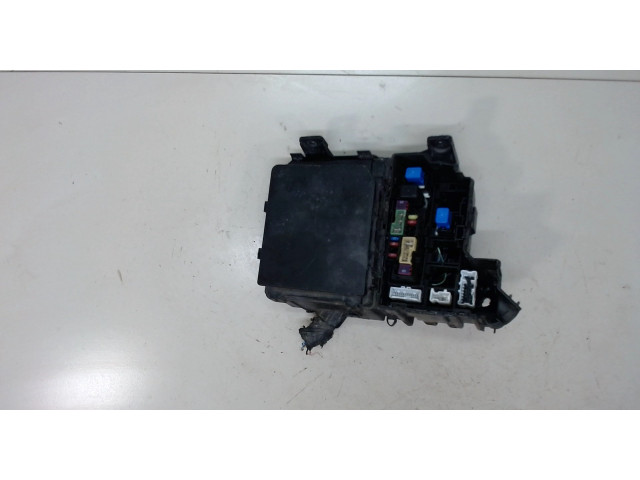 Блок предохранителей Nissan Rogue 2007-2013 24381C9900, 284B6JG03A, 284B9JG01A 2.5