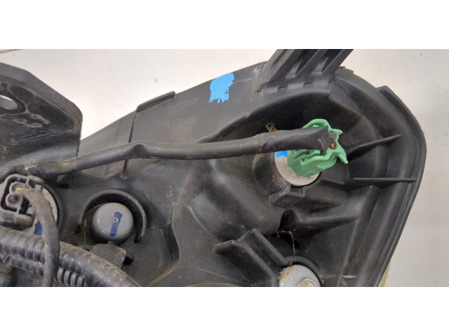 Фара передняя Honda CR-V 2001-2006 правая