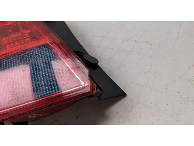 Задний фонарь          