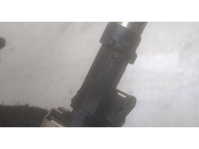 Форсунка топливная  Chevrolet Aveo (T300) 2011-         