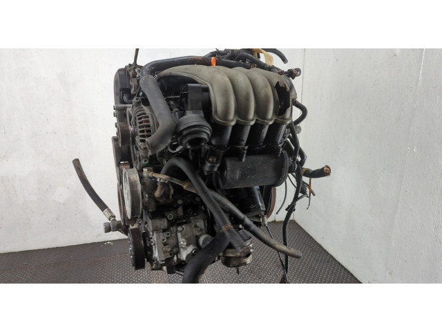 Форсунка топливная  Audi A6 (C5) 1997-2005    06B133551T, 058133681C     