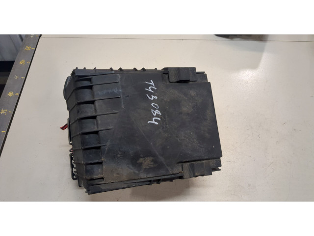 Блок предохранителей  Opel Antara         