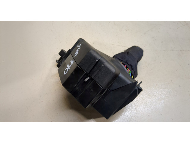 Блок предохранителей  Volkswagen Passat 7 2010-2015 Европа            