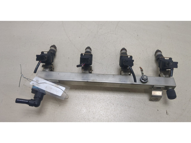 Форсунка топливная Opel Meriva 2010- 5817425