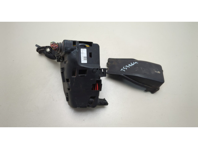 Блок предохранителей Volvo S60 2010-2018 30644652