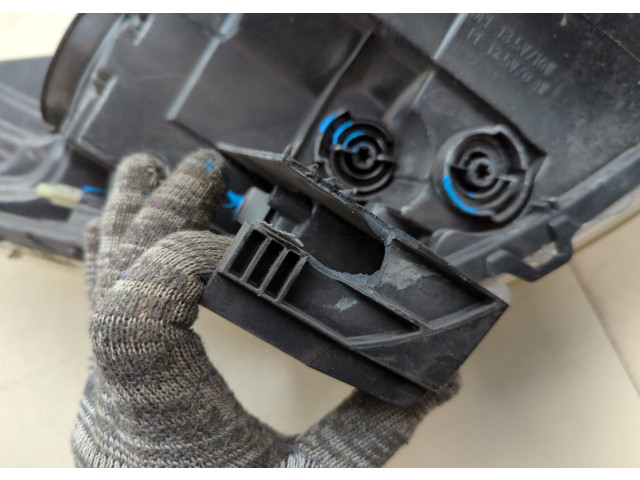 Фара передняя  Peugeot 5008 2009-2016 левая 