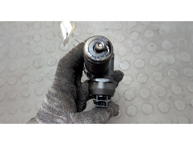 Форсунка топливная Volkswagen Caddy 2004-2015 038130073AG, 038130079GX