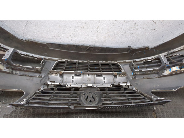 Бампер  Volkswagen Passat 6 2005-2010 передний   3C0807217D