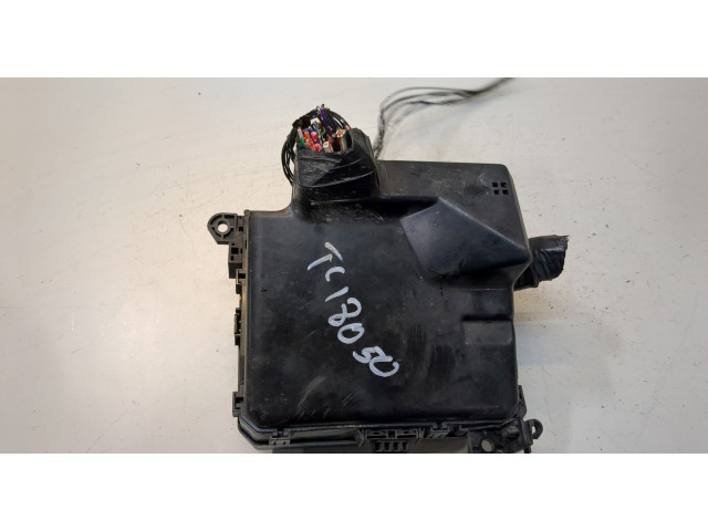 Блок предохранителей  Citroen C-Crosser      8565A024   