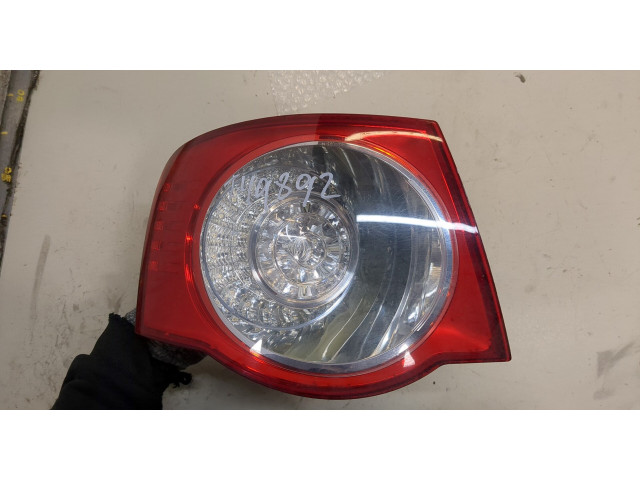 Задний фонарь