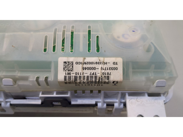 Панель приборов Honda Crosstour 2009-2015