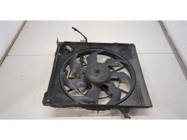 Вентилятор радиатора  KIA Ceed 2007-2012           