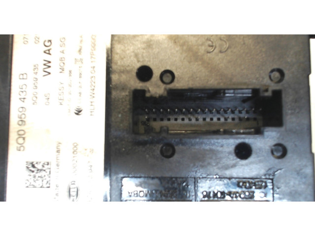 Блок комфорта Volkswagen Golf 7 2012-2017 5Q0959435B