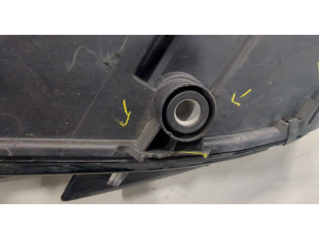 Фара передняя  Audi A4 (B9) 2015-2020 правая 