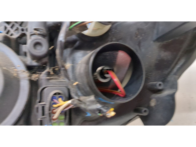 Фара передняя Skoda Fabia 2007-2014 правая