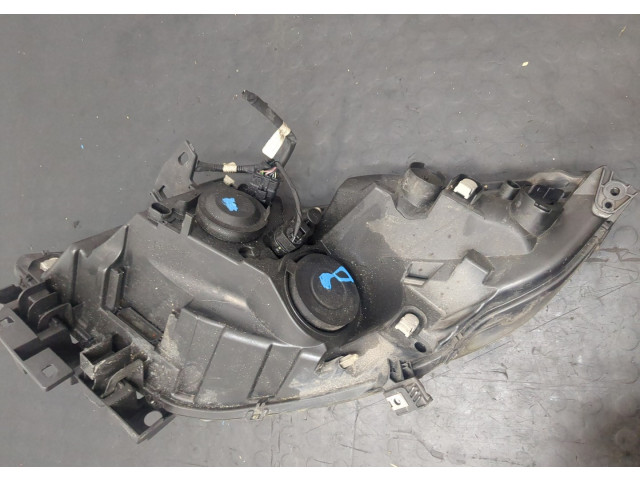 Фара передняя Renault Scenic 2009-2012 правая