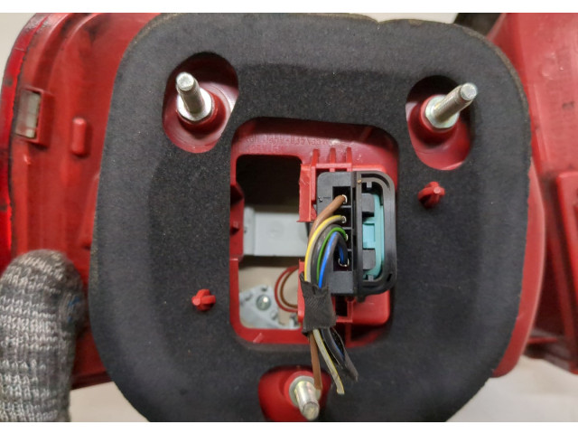 Задний фонарь          