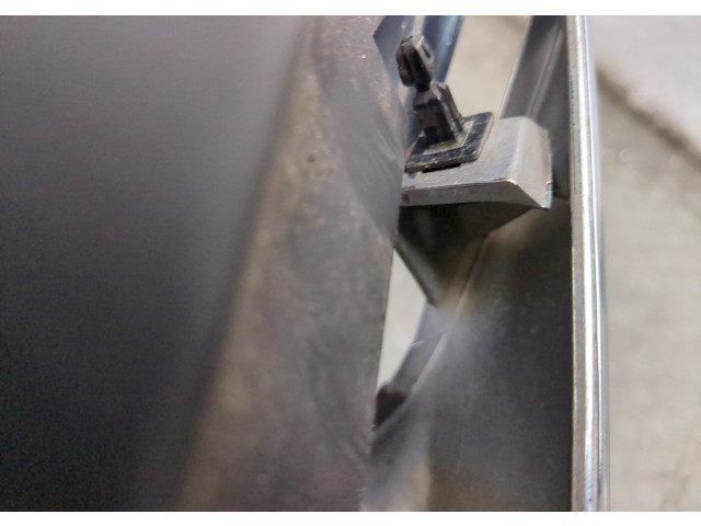 Решетка радиатора Infiniti QX56 2010-2013 623101ZR0A, 620721LA0H