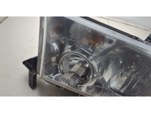 Фара передняя Toyota Sequoia 2008- левая