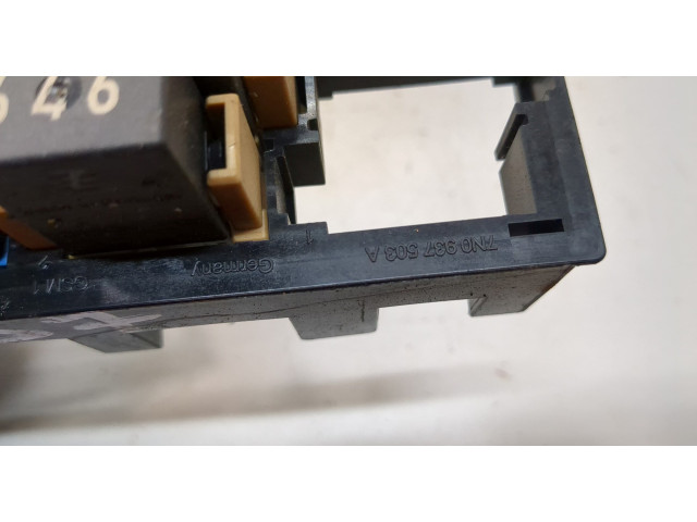 Блок реле Volkswagen Golf Plus