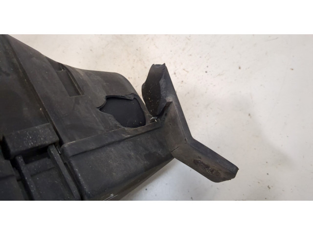 Блок предохранителей Ford B-Max AE8T14A003AA