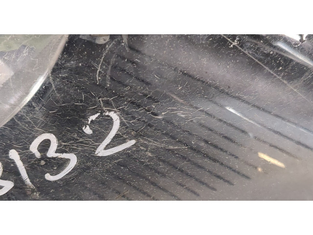 Фара передняя Volkswagen Golf 6 2009-2012 правая