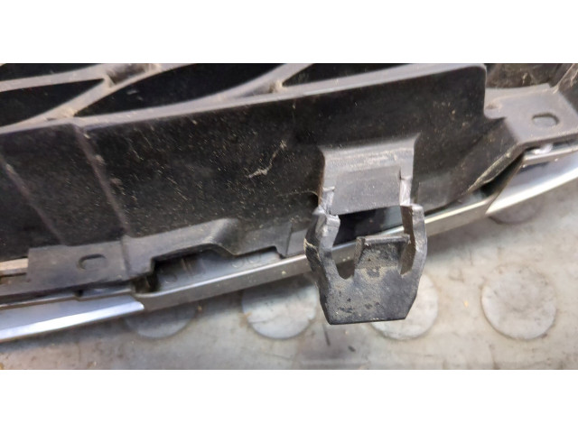 Решетка радиатора  Mazda 6 (GH) 2007-2012            