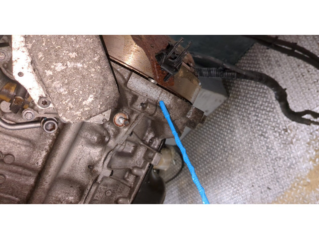 Клапанная крышка двигателя ДВС  Ford C-Max 2010-2015 1.6     