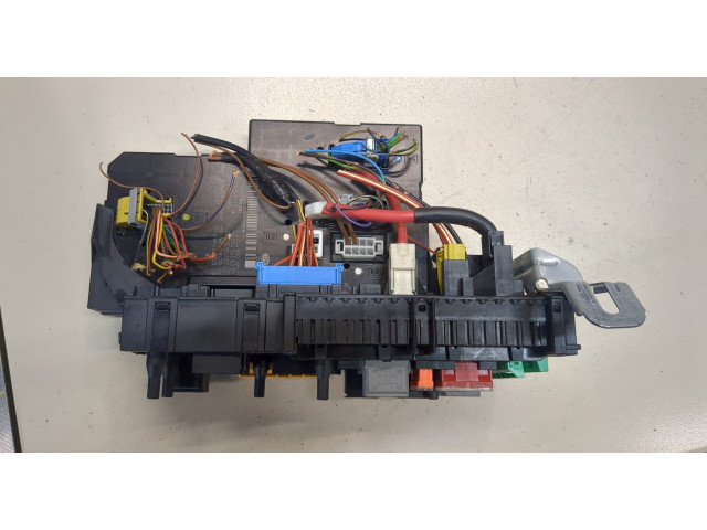 Блок предохранителей  Mercedes C W204 2007-2013         