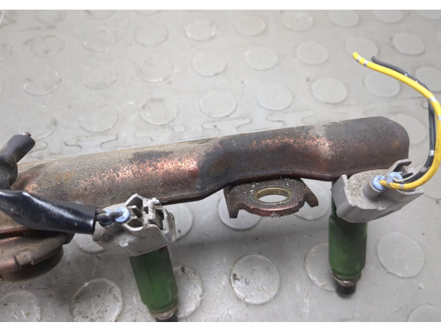 Форсунка топливная Toyota Matrix 2002-2008 232090D040, 2380722030