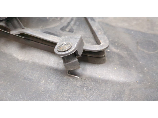 Бампер  KIA Carens 2006-2012 передний   