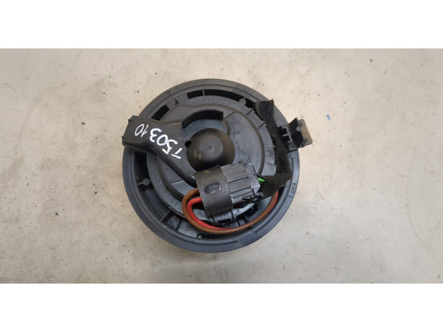 Моторчик печки Dacia Sandero 2012-2020