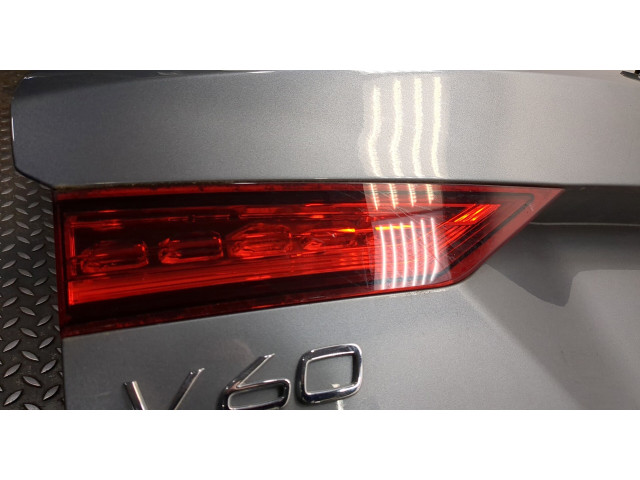 Моторчик заднего дворника  Volvo V60 2018-      