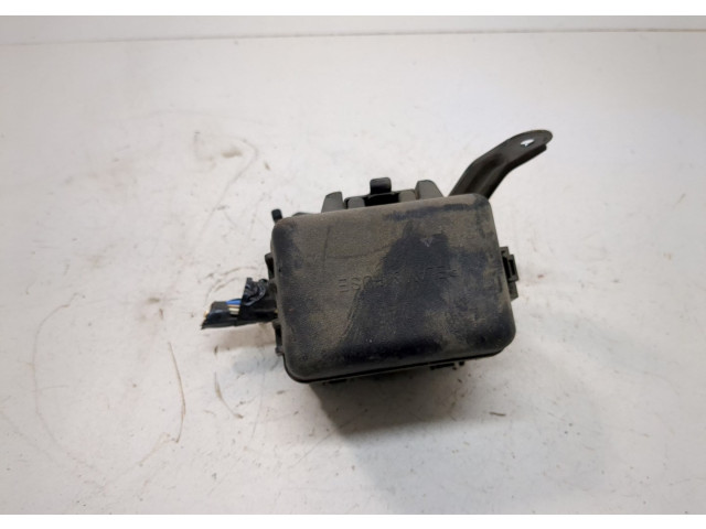 Блок реле  Toyota Highlander 2 2007-2013         