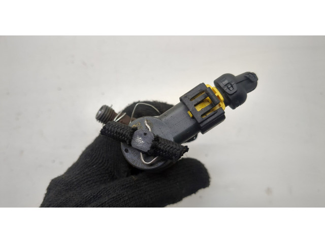 Форсунка топливная  Opel Combo 2001-2011    0445110083     