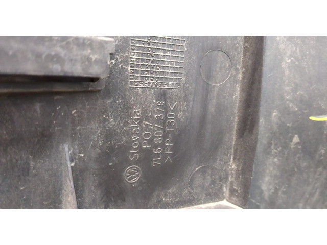 Бампер Volkswagen Touareg 2002-2007 задний 7L6807378